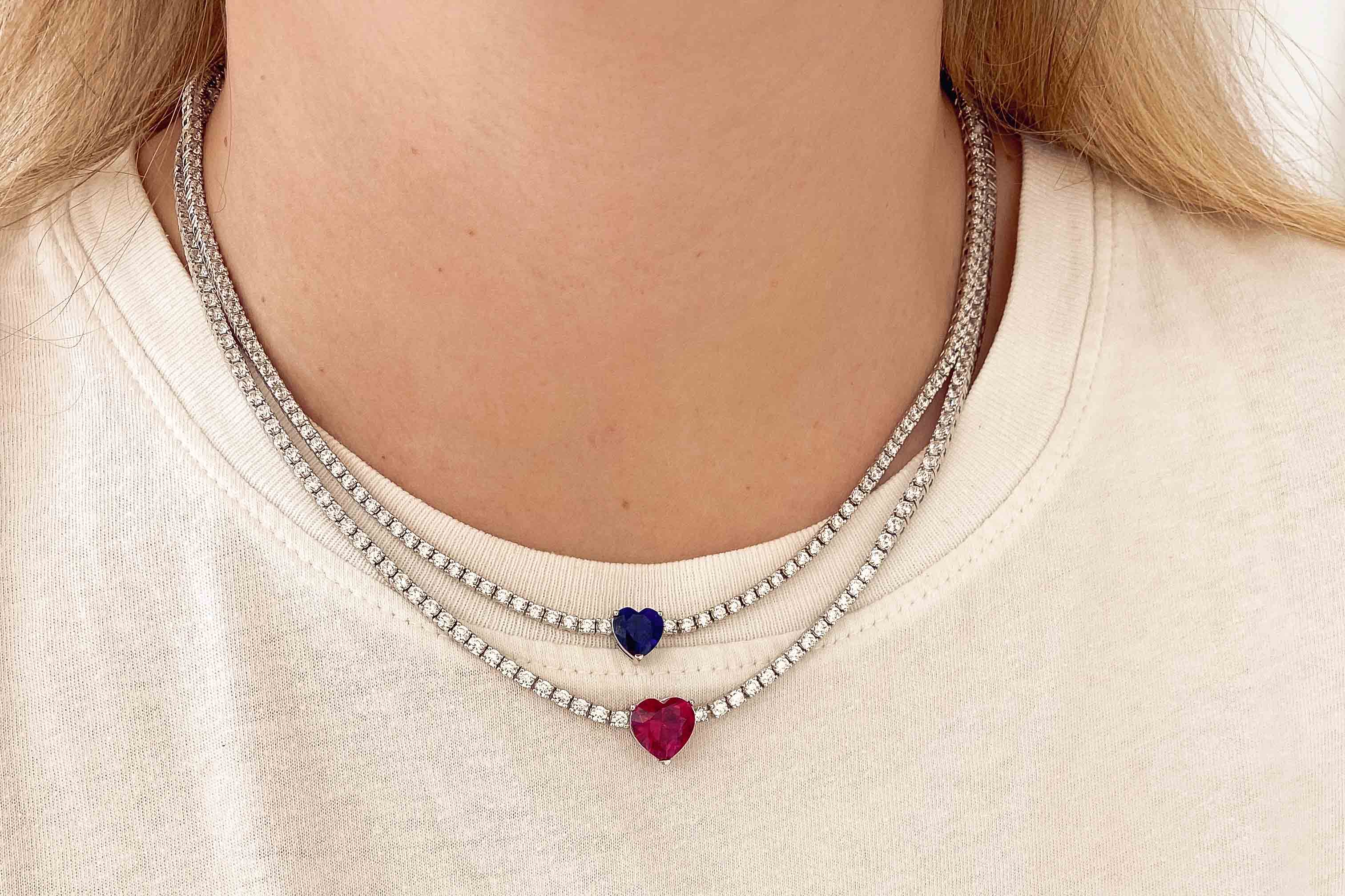 Collana tennis in argento con cuore in zircone rosso