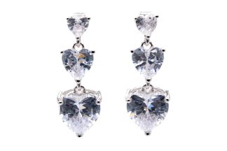 Orecchini cuori pendenti argento